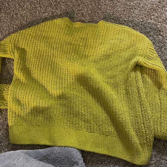 Yellow SO winter knitted sweater, amazing for petite women and girls. - Picture 3 of 3